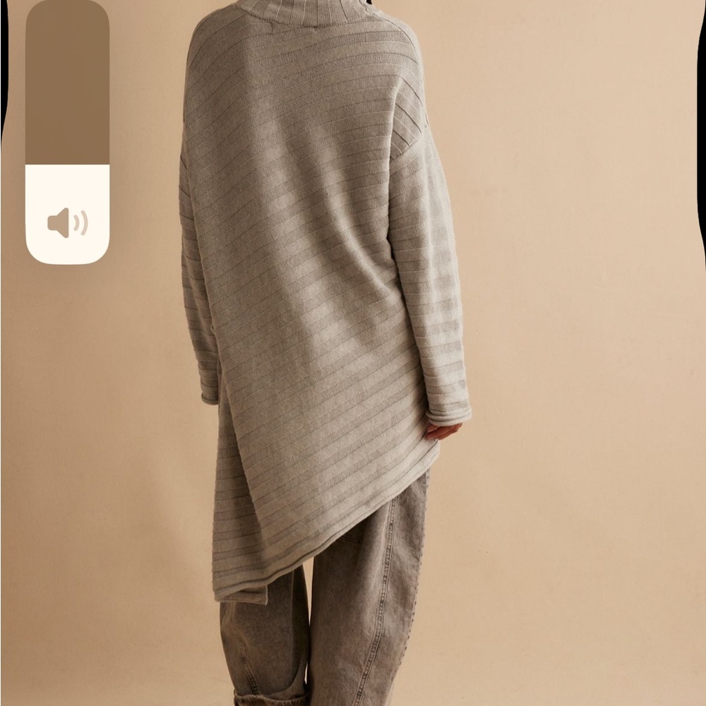 We The Free Light Gray Cowl Neck Sweater - Picture 2 of 6